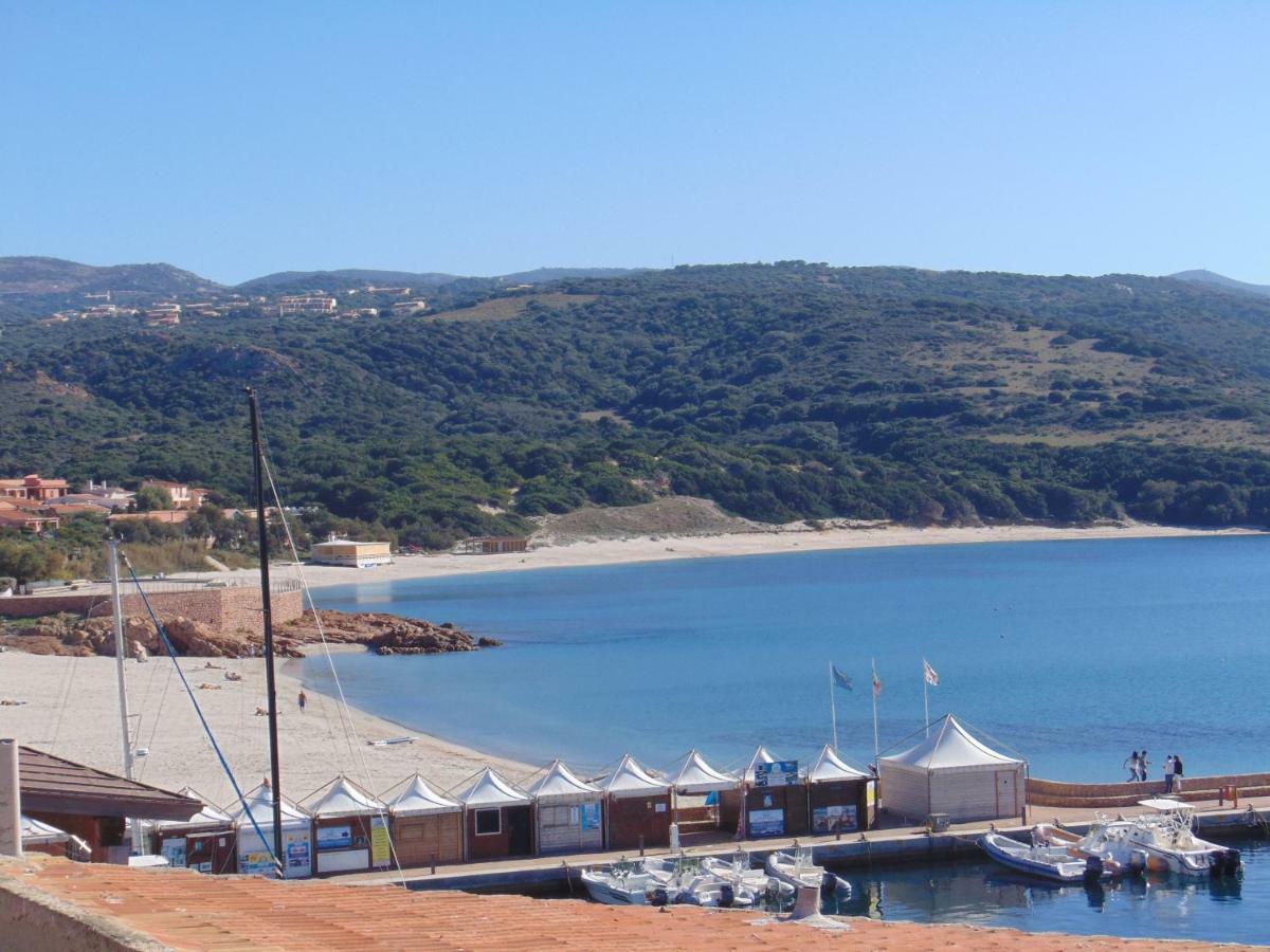 Ferienwohnung Fronte Mare Attico Indipendente Ed Esclusivo Con Terrazza Panoramica Isola Rossa Exterior foto